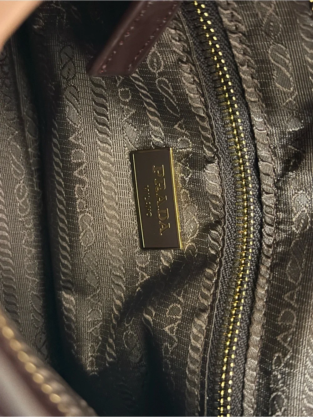 Prada Wine Red Patent Leather Shoulder Bag with Gold Hardware - Picture 5 of 6
